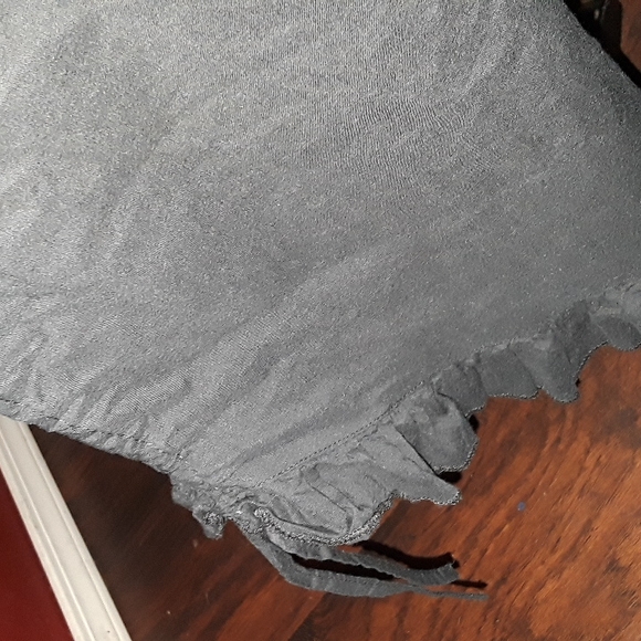 Gift Sold August 2023 Chic Ethos LA Capris - Picture 6 of 13